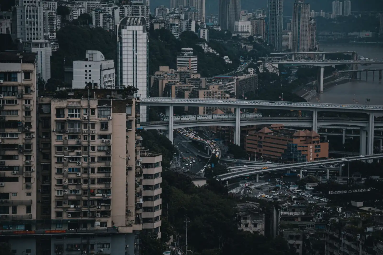 重庆地区企业组网中无线AP与网桥的适用场景对比分析正文配图 1