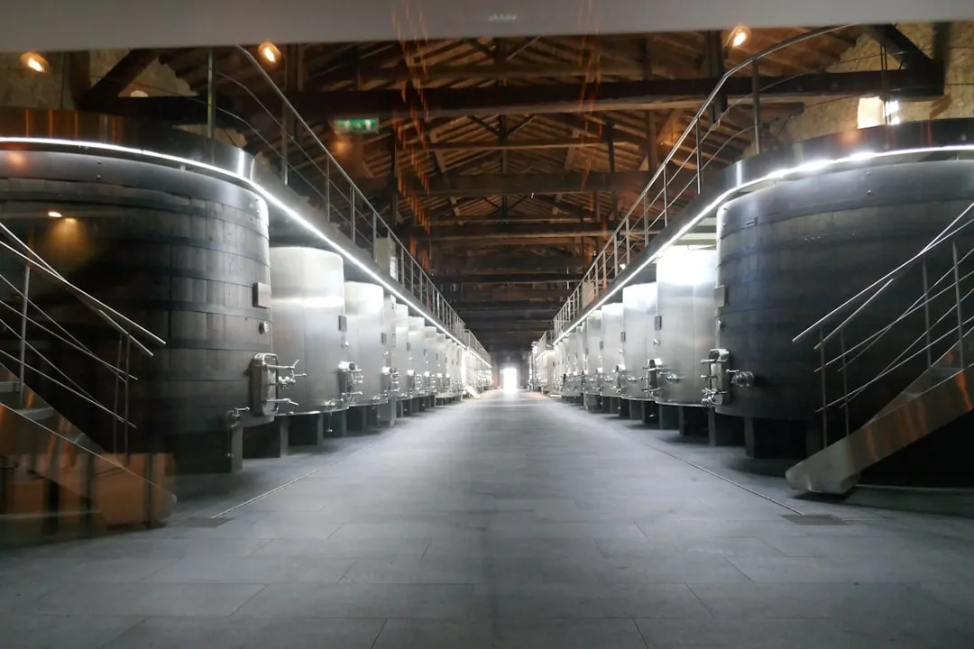 重庆企业组网方案：路由器与交换机选型配置指南